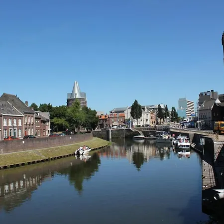 Hotel Roermond Szálloda 4*